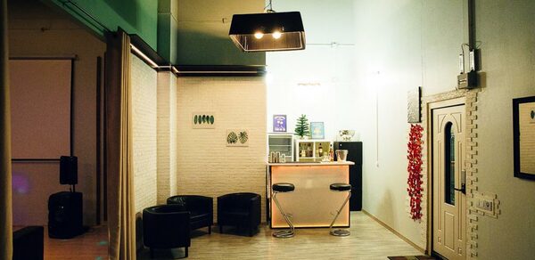 ECO Lof Лофт-пространство с барной стойкой