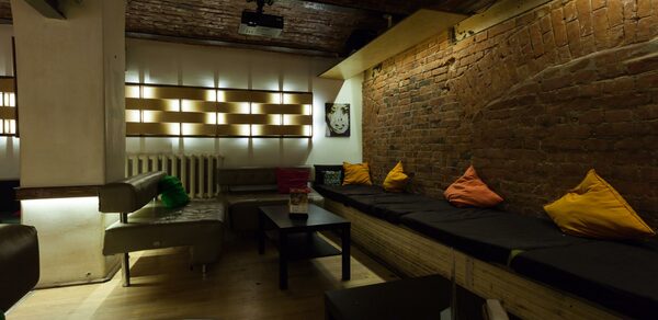 Крафт-бар в центре Москвы под закрытие