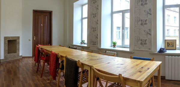 Пространство Белый лист с хорошей акустикой