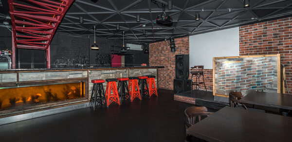 Пространство для приватных караоке вечеринок и праздников в 