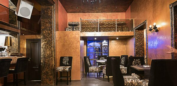 Лаунж бар под закрытие