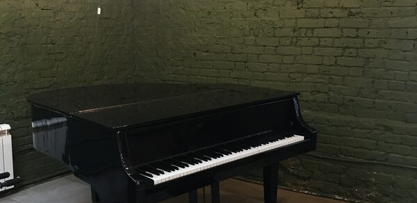 WineCas.es. Уютная мансарда в центре Москвы