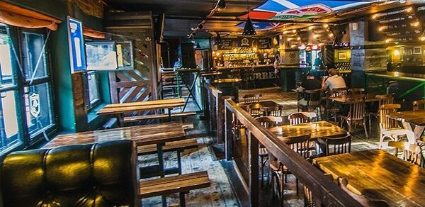 Бар со сценой в стиле рок