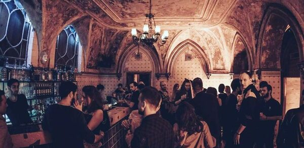 roomin' at squat 3/4 Уникальное пространство в центре города