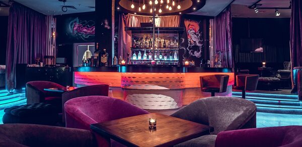 Клуб в центре Москвы под закрытие