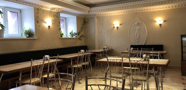 Кафе под закрытие с отдельным входом