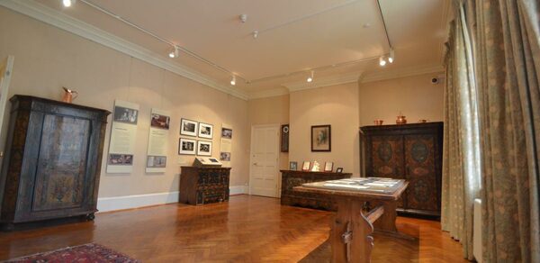 Dining Room at Freud Museum