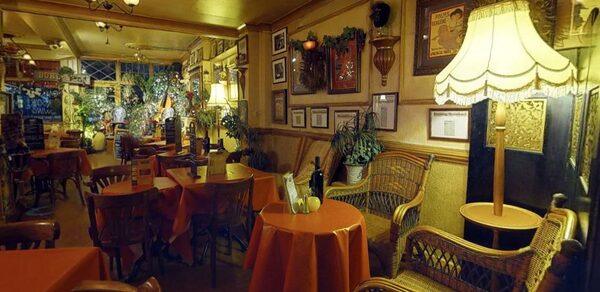 Whole Venue at Le QuecumBar & Brasserie