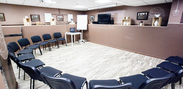 Арбат Инн Уютный зал для проведения бизнес-встреч