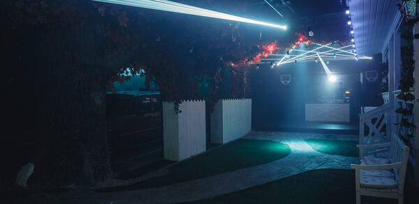 Poison House Зонированный лофт с террасой