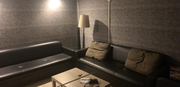 Лофт с небольшой сценой