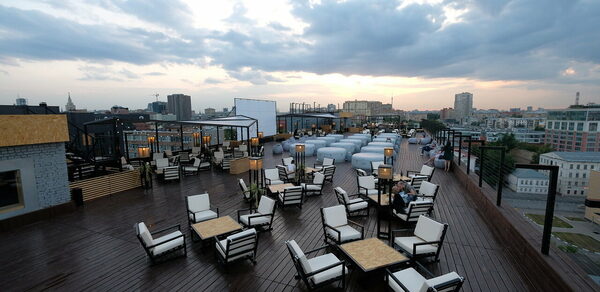 Igloobar Многофункциональная крыша в центре Москвы