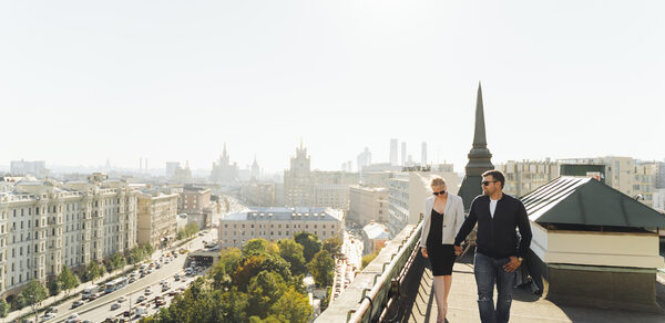 Крыша с видами на достопримечательности