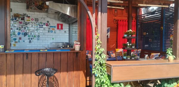 Bruce Lee Restaurant & Bar (Брюс Ли Ресторан и Бар)