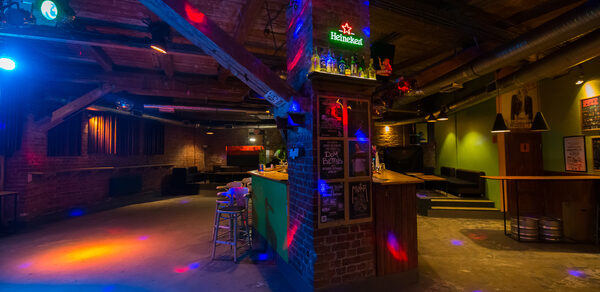 Лофт-клуб в центре города