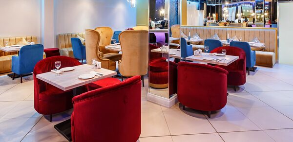 GOLDMEMBAR. Бар-ресторан в центре города под закрытие