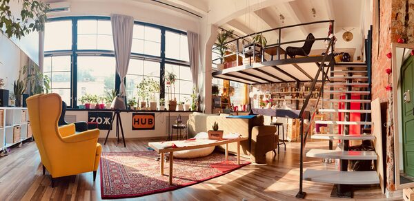 Двухуровневая арт-студия