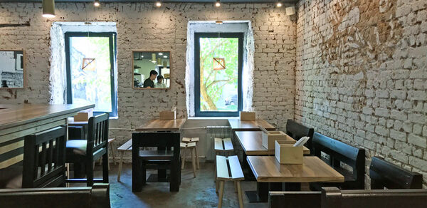 Бар для вечеринок с открытой кухней