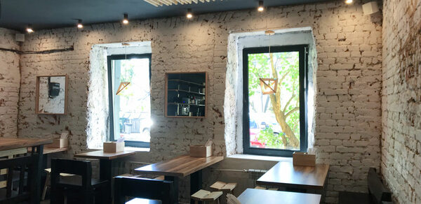 Бар для вечеринок с открытой кухней