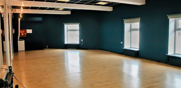 Summertime Swing Зал для репетиций и мероприятий