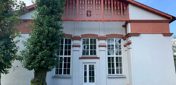 Лофт Космос. Белый лофт в особняке