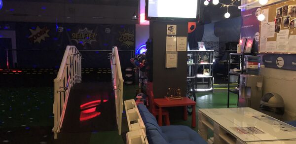 Лофт с dj для шумных вечеринок