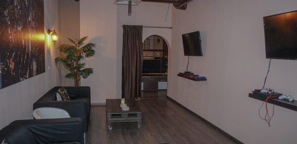 Двухуровневое лофт-пространство