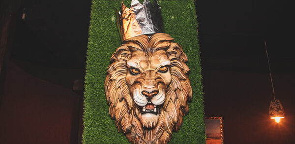 KING PALACE LOUNGE BAR