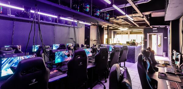 Клуб компьютерных и консольных игр