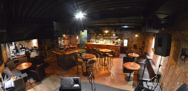 Бар "КвARTирник"