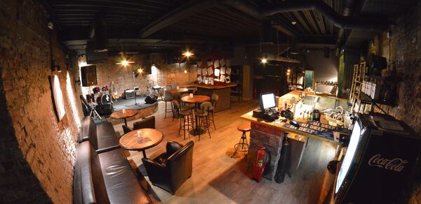 Бар "КвARTирник"