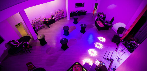 Сегмент Холл