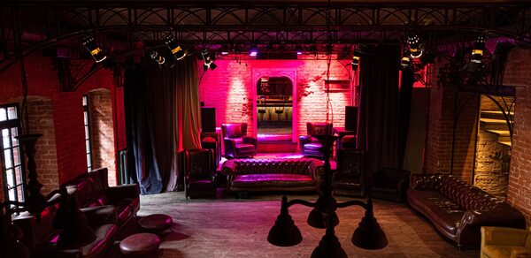 Бар Chateau de Fantomas на Пушкинской