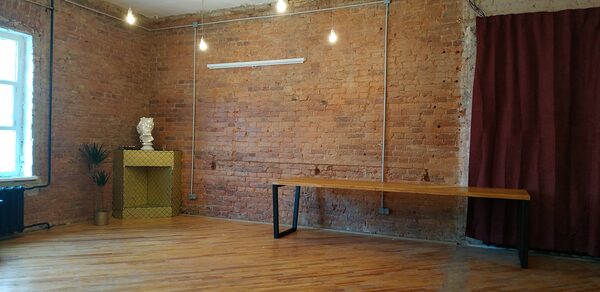 Event Space (Ивэнт Спейс). Лофт-пространство с кирпичными стенами