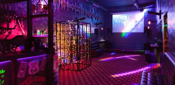 Дизайнерский лофт на набережной