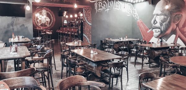 Творческий арт-бар с кухней