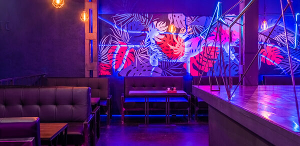 NEON Bar. Лофт с неоновой подсветкой 