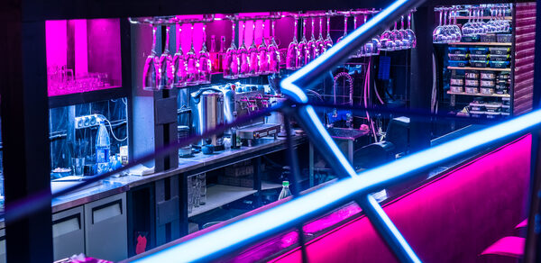 NEON Bar. Лофт с неоновой подсветкой 