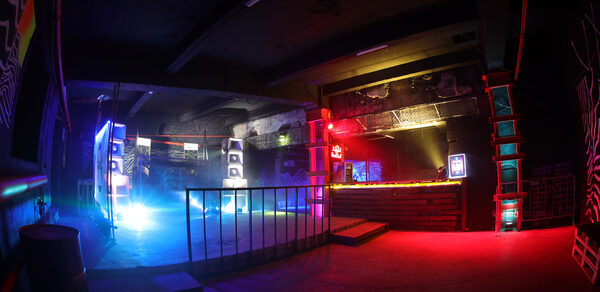  Shtab Loft. Дизайнерский андеграунд-лофт 