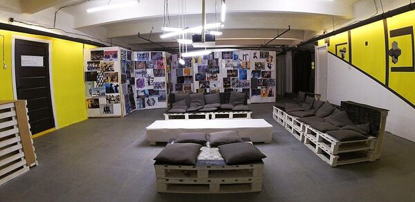 JamTown Яркая lounge-зона