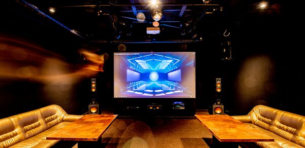 Караоке Лофт-студия в ТЦ