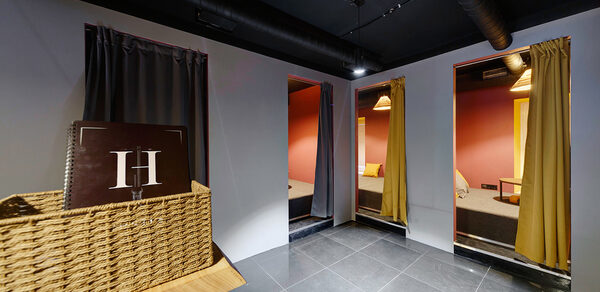 Hustle Lounge Bar (Хастл Лаунж Бар)