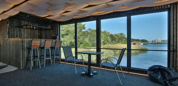 Площадка на воде для мероприятий