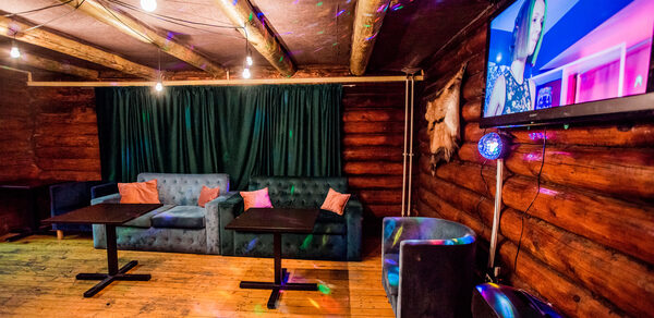 EmpireLoft Лофт в стиле "охотничий домик"