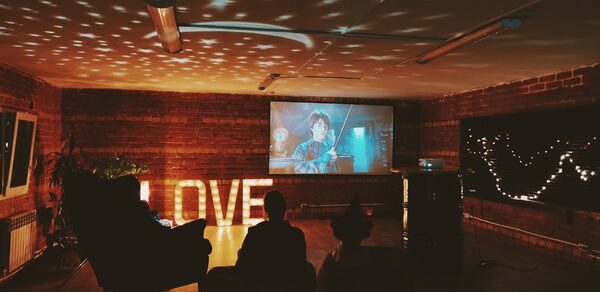 Лофт в стиле унца-унца с выходом на крышу