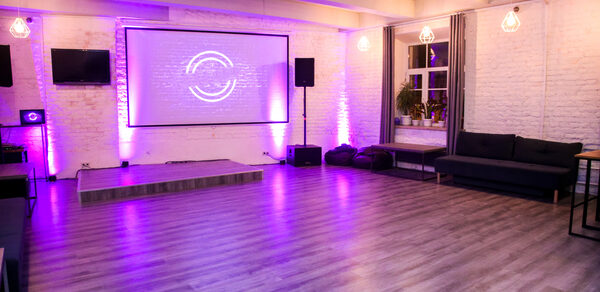  LALA LOFT Арт-пространство с видом на набережную