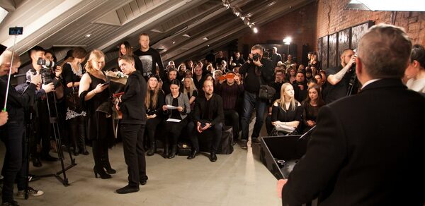  Двухэтажная лофт галерея