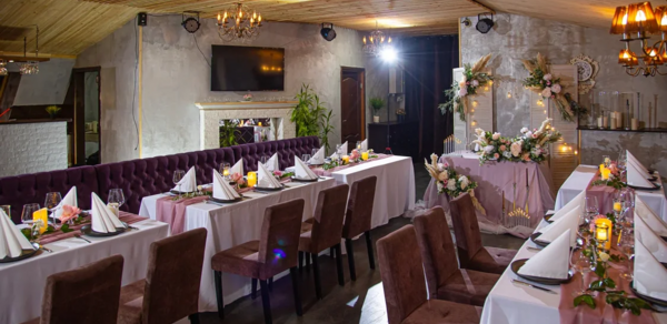 Ресторан "Fursa ". Лофт - бар под закрытие в Петергофе