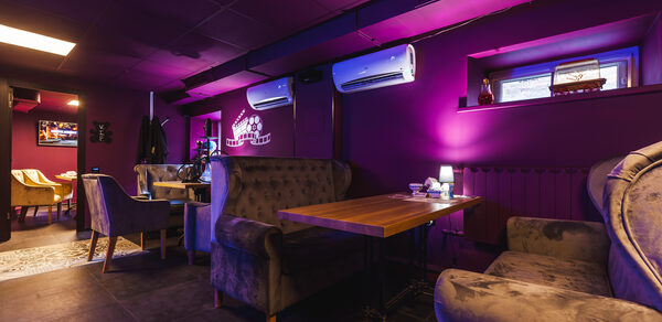 Cinema Лофт-кальянная в стиле кино