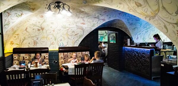 Лофт-кафе под закрытие для различных мероприятий